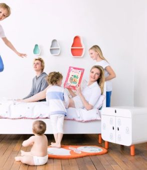 Cama para niños Matryoshka moderna